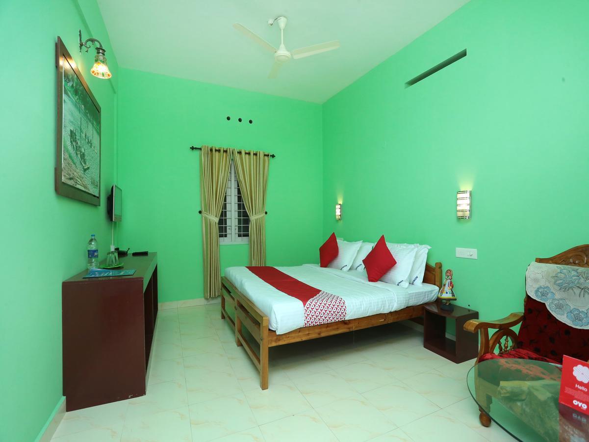 Konark Homestay Теккаді Екстер'єр фото