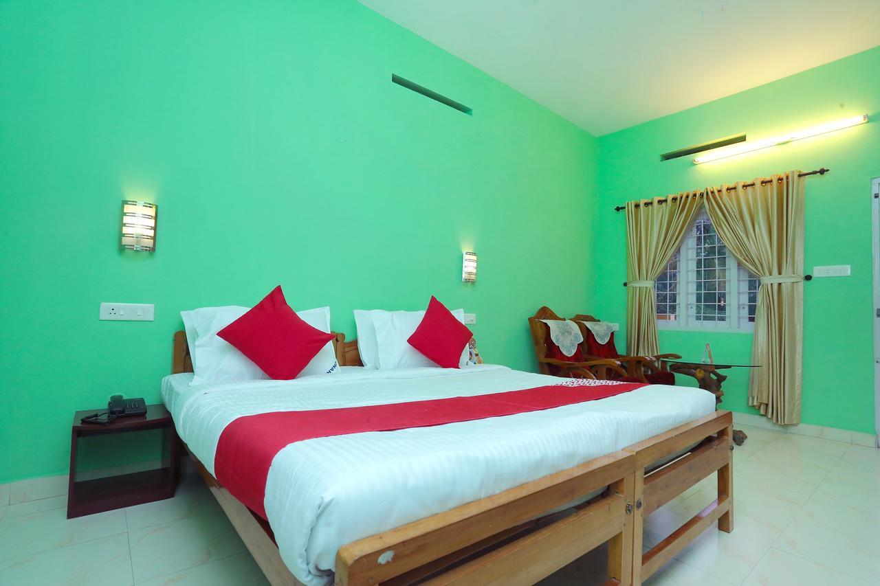 Konark Homestay Теккаді Екстер'єр фото