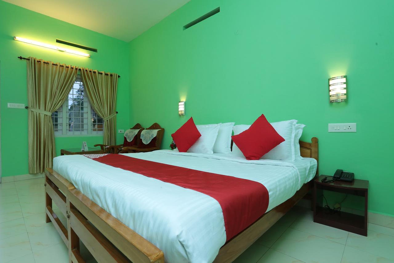 Konark Homestay Теккаді Екстер'єр фото