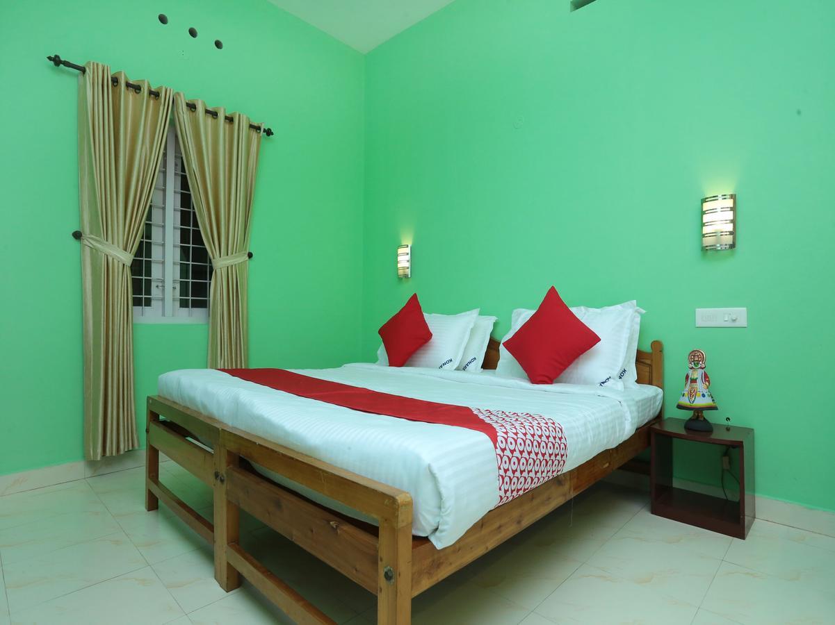 Konark Homestay Теккаді Екстер'єр фото