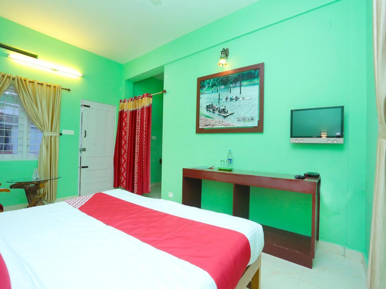 Konark Homestay Теккаді Екстер'єр фото