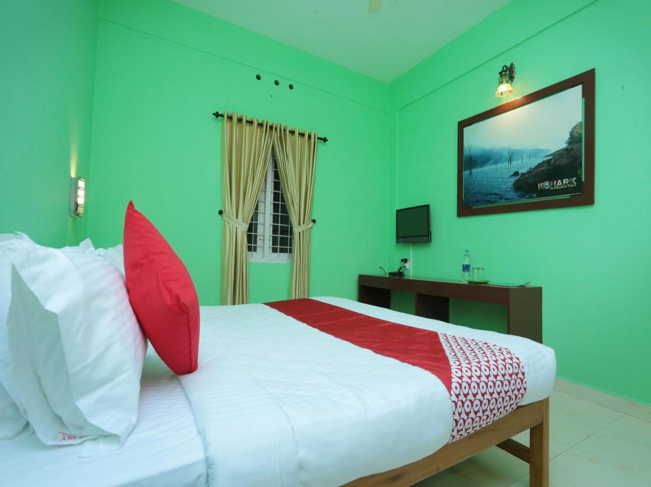 Konark Homestay Теккаді Екстер'єр фото