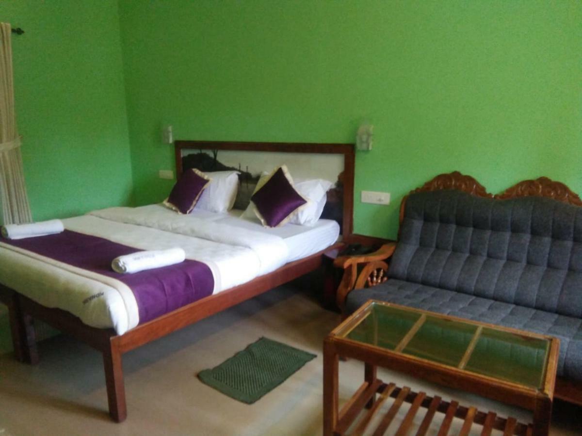 Konark Homestay Теккаді Екстер'єр фото